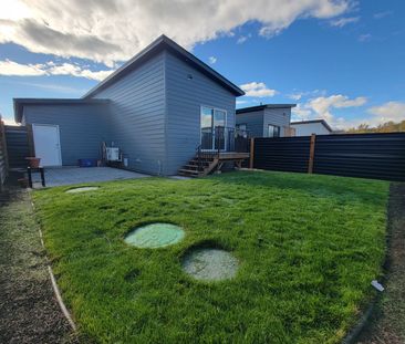 2 bed/1 bath Home in Lake Country - Photo 2