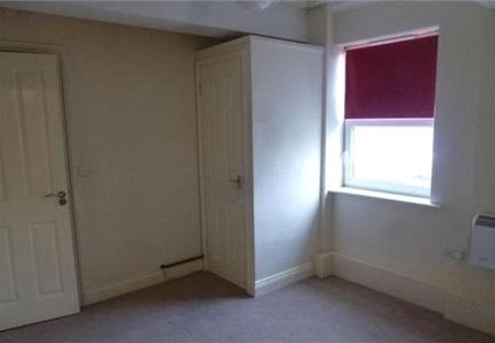 Lynchford Road, Farnborough, GU14 6ET - Photo 4