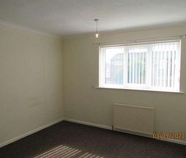 Holmsley Field Lane, Oulton, Leeds, LS26 - Photo 3