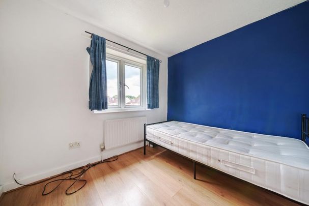 5 bedroom house to rent - Photo 1