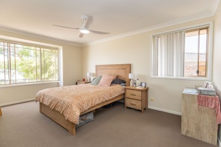 Large family sized home in highly sought after Corlette - Photo 5