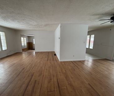 For Lease - 44 ROTH Street, Essa, Ontario - Photo 2