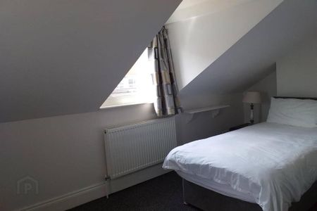 4a Bloomfield Avenue, Belfast, BT5 5AD - Photo 3