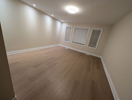 For Lease - 131 Rainforest Drive, Brampton, Ontario - Photo 2