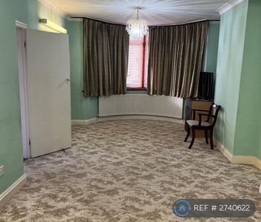 3 bedroom end of terrace house to rent - Photo 5