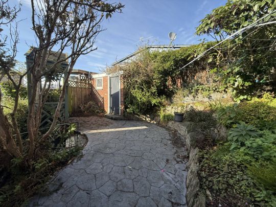 Private and spacious in Roslyn! - Photo 1