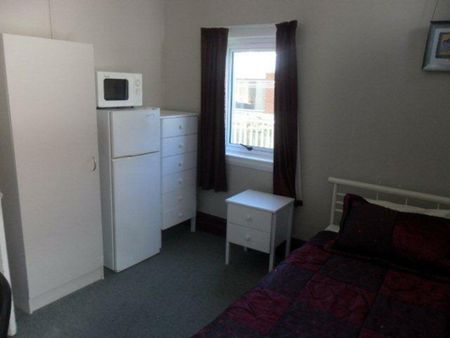 Room 1/39 Royal Terrace, Dunedin Central, Dunedin City - Photo 2