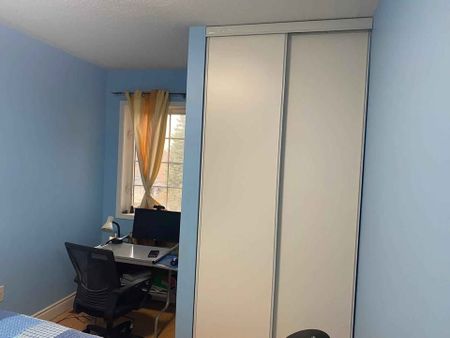 For Lease - 878 Scollard Court Unit# 8, Mississauga, Ontario - Photo 4