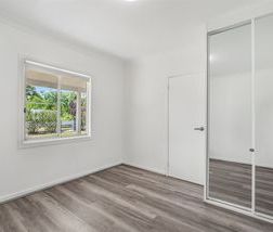 Central location to Moss Vale - Photo 1