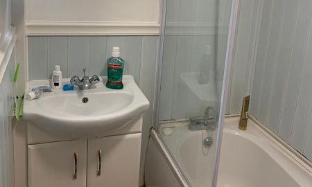 Cowley road 436 Cowley Road- Rm 1 - Photo 4