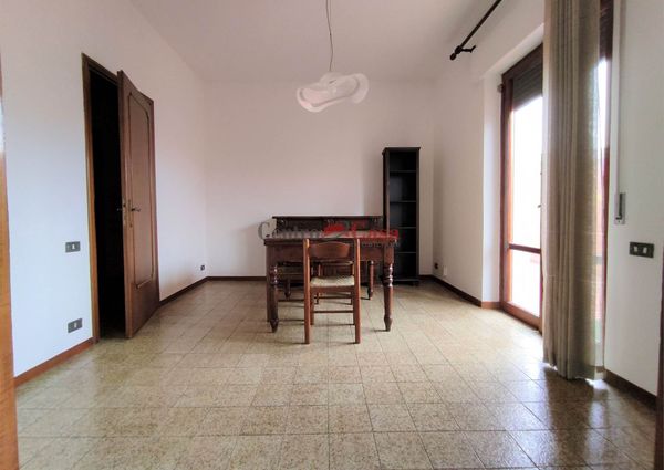 Luminoso appartamento arredato solo di cucina