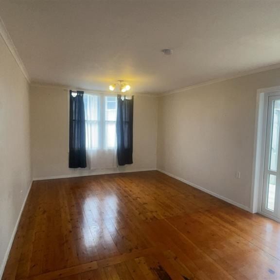 Glen Innes, RENTED - Photo 1