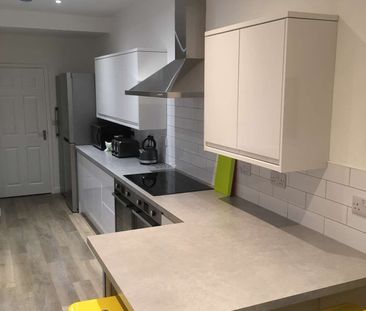 Modern, light, en-suite double room Room 1 - Photo 4
