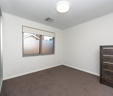 FULLY FURNISHED PROPERTY IN SCARBOROUGH READY FOR SUMMER! - Photo 6
