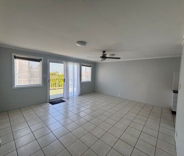 2 bedroom beach shack in Manyana - Photo 1