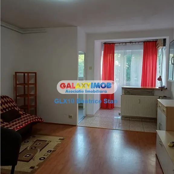 Inchiriere garsoniera renovata DRUMUL TABEREI / METROU FAVORIT - Fotografie 1