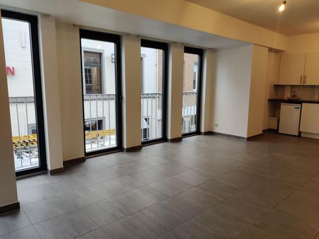 Duplex met 1 slaapkamer op de Grote Markt van Halle - Photo 2