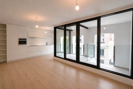 Nieuwbouwappartement met 1 slaapkamer centrum Kortrijk te huur - Photo 2