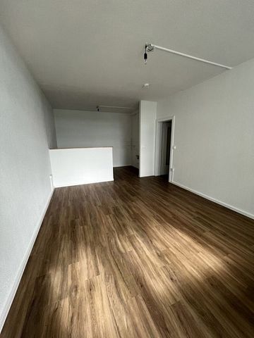 Top sanierte 3-Raum-Wohnung mit Balkon und toller Aussicht auf Dresden! - Photo 4