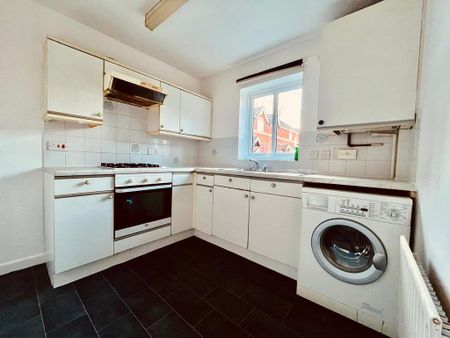 3 bedroom townhouse to rent - Photo 4