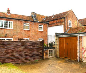 3 bedroom semi-detached house to rent - Photo 1