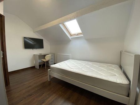 8 bedroom terraced house to rent - Photo 4