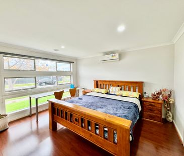 Stunning 4 Bedroom Family Home - Photo 3