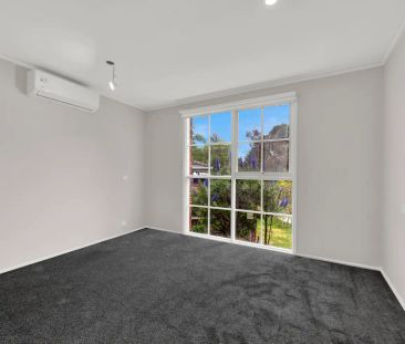 “IMMACULATE FAMILY HOME IN QUIET COURT LOCALE!” - Photo 3