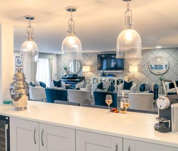 2 bedroom retirement property to rent - Photo 3