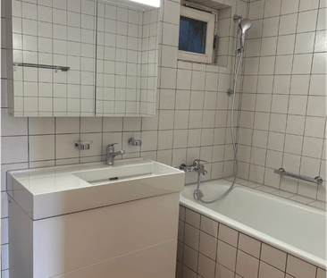 Frisch renoviertes 3-stöckiges Bijou mit Bergsicht & Terrasse - Photo 3