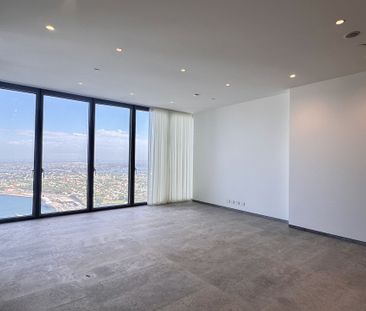 CORNER SUB-PENTHOUSE WHERE YOU SEE CENTRE-POINT TOWER and beyond AT... - Photo 2