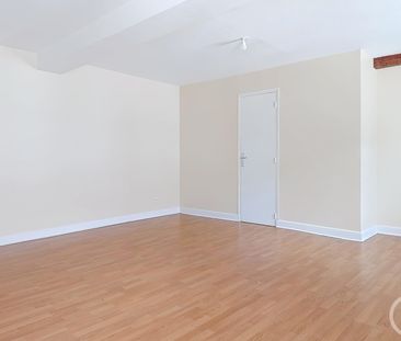 Location Appartement 4 pièces 79m² TROYES 10000 - Photo 2