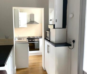 Flat 4, 2 Moorgate Avenue, Crookesmoor - Photo 2