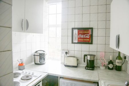 Studio to rent - Photo 5