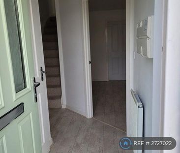 3 bedroom terraced house to rent - Photo 6