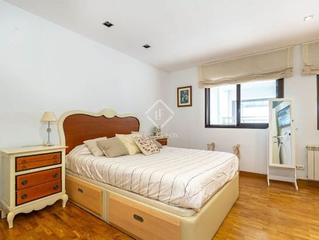 Esplugues de llobregat, Catalonia 08950 - Photo 5