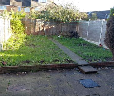 3 bedroom terraced house to rent - Photo 6