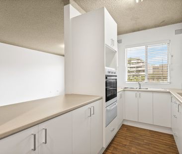 Coastal Convenience in the Heart of Cronulla - Photo 1