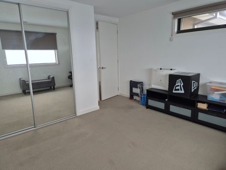 Clayton South - Photo 4