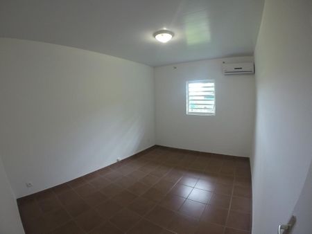 Location Maison 4 pièces 138m² MATOURY 97351 - Photo 4