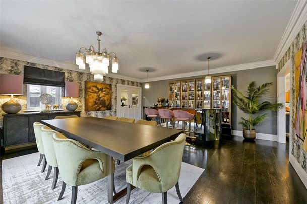 5 bedroom detached house to rent - Photo 1