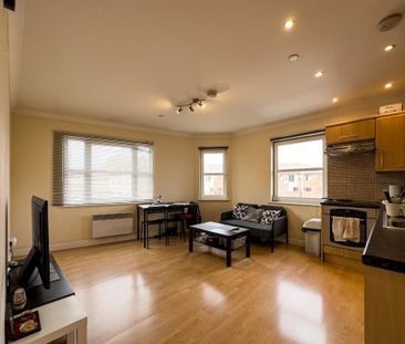 1 bedroom flat to rent - Photo 2