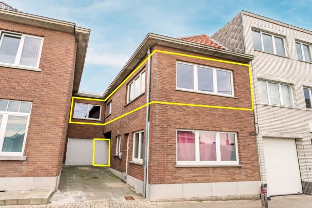 Ruim appartement met 2 slpk, bergruimte en parkeerplaats - Photo 1