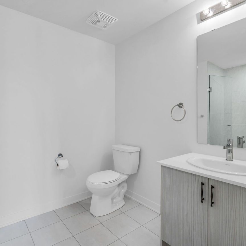 For Lease - 110 Grew Boulevard Unit# 409, Georgina, Ontario - Photo 1