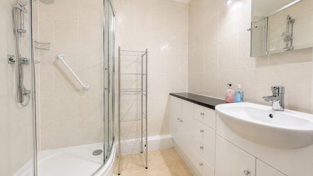 1 bedroom Flat in McKernan Court, Sandhurst - Photo 4