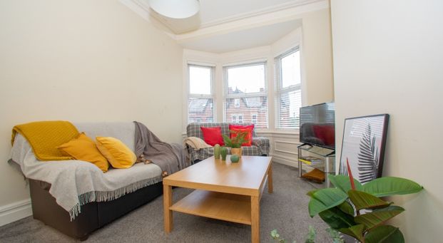 30a Estcourt Avenue, Headingley, Leeds, LS6 3ES - Photo 1