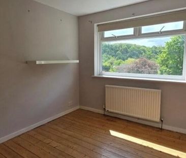 4 bedroom terraced house to rent - Photo 5