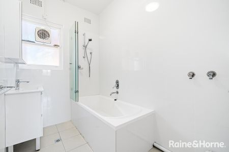 5/10 Elsmere Street, Kensington NSW 2033 - Apartment For Rent | Domain - Photo 2