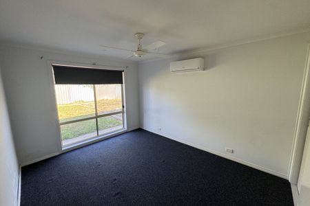 Low Maintenance 3 Bedroom Home - Photo 2