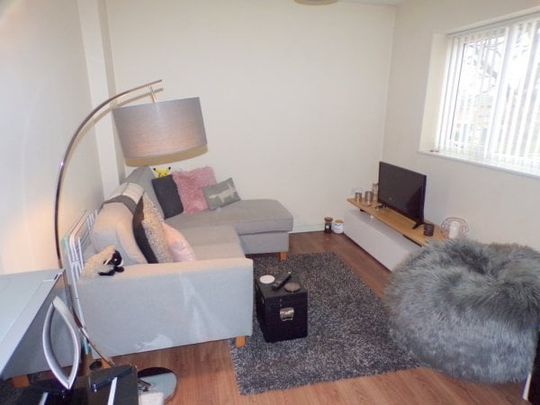 Acre Lane, Bromborough - Photo 1